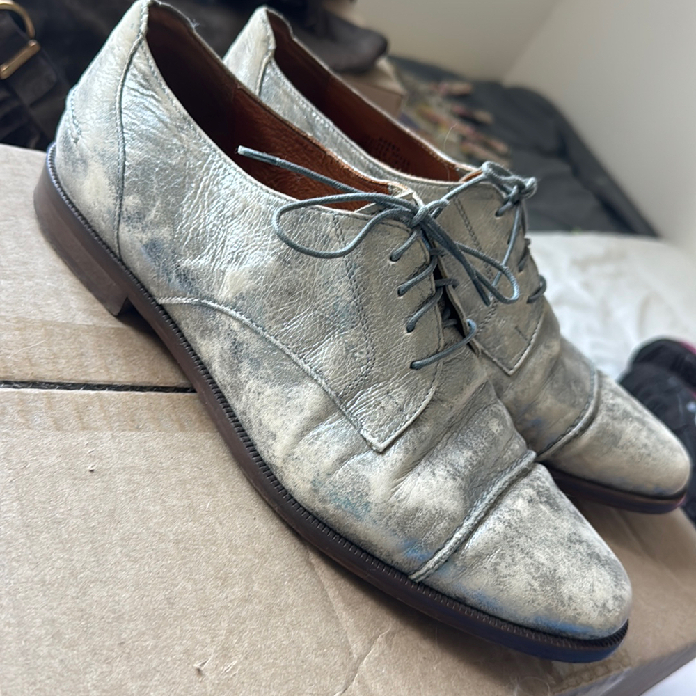 Madewell Serge distressed silver cream leather oxfords womens 8